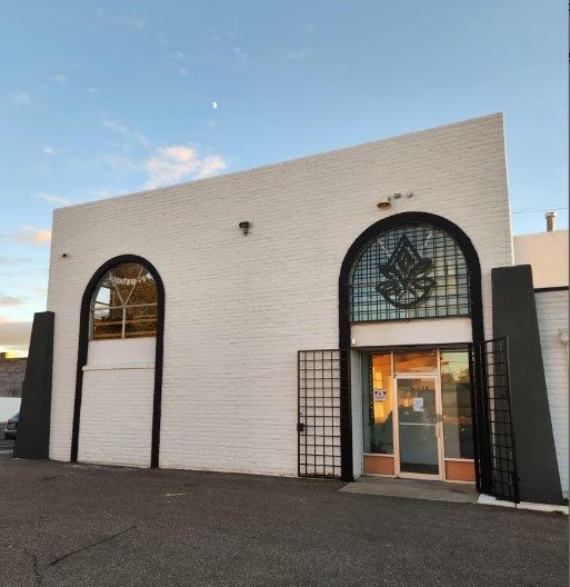 Commercial Building for Lease